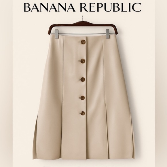 BANANA REPUBLIC Seamed VEGAN LEATHER Midi Pleated Slit Skirt Oyster Pearl Tan 2 - Picture 1 of 9